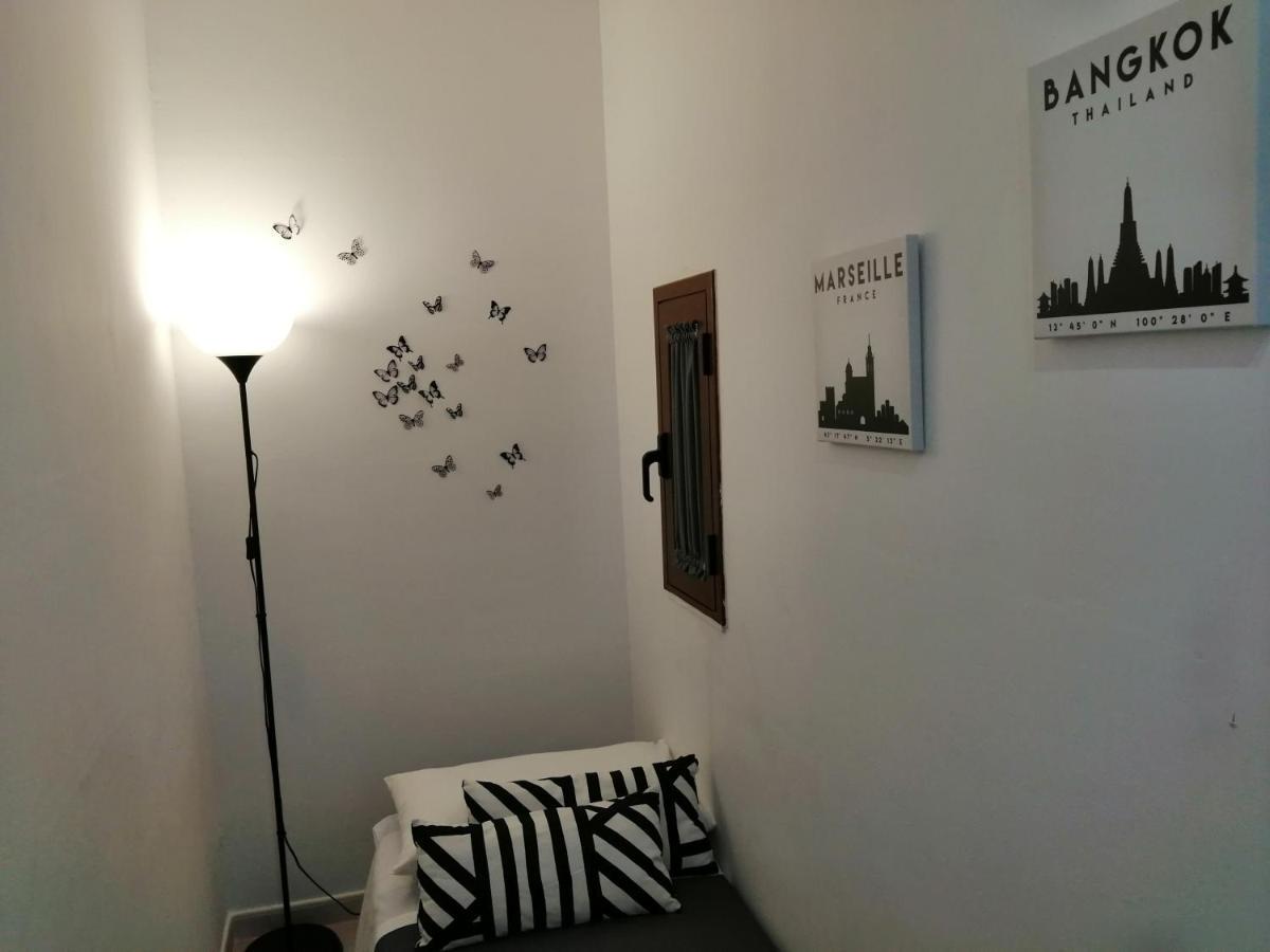 B&B Black-And-White 加利波利 外观 照片